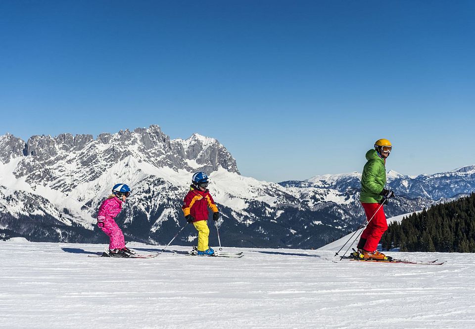 familie-skifahren-wilder-kaiser-foto-von-felbert-reiter-89danielreiterpetervonfelbert-4